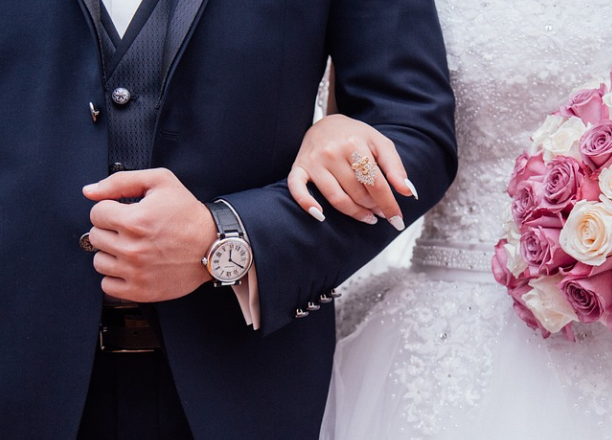 怎么能查到老婆和别人的聊天记录，可以试试这几个方法