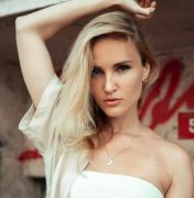 亲戚结婚，家族团结与纽带的强化