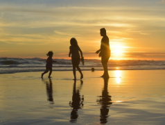 恋爱脑的女生是什么家庭，在一起会怎么样呢？